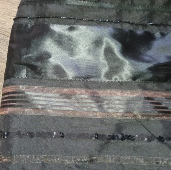 Pencil skirt - Picture 3 of 3